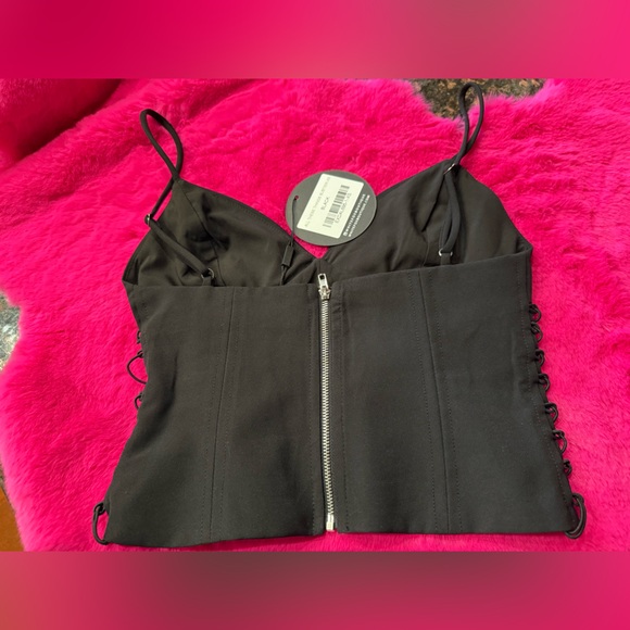 White Fox Boutique Black Strappy Crop Top - Picture 2 of 4